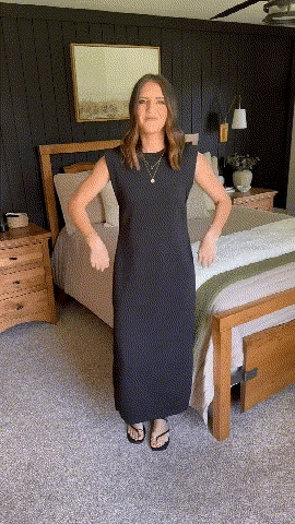 VESTIDO - NEGRO Y ELEGANTE