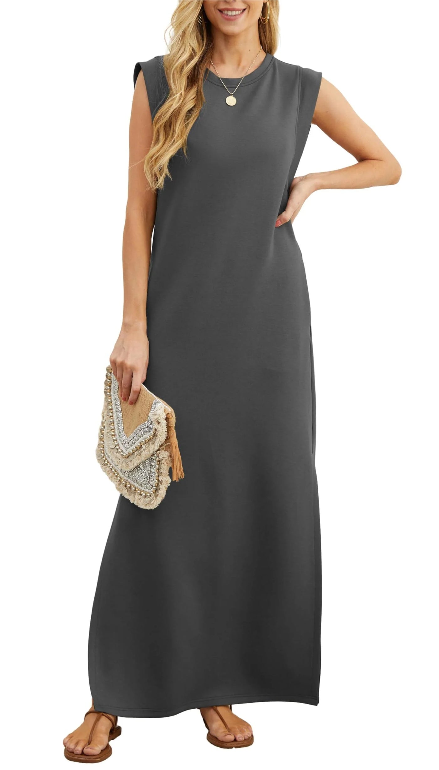 VESTIDO - NEGRO Y ELEGANTE